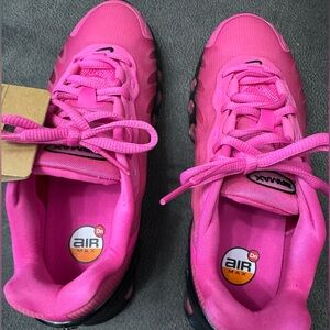 NWOT nice Nike Air Max. Size 7W